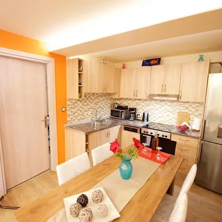 Appartement Makrades 2