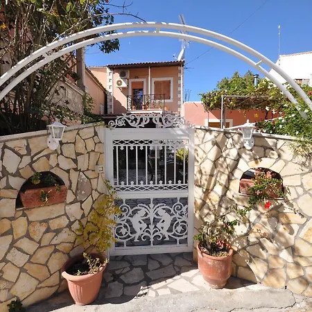 Makrades 2 Apartment *