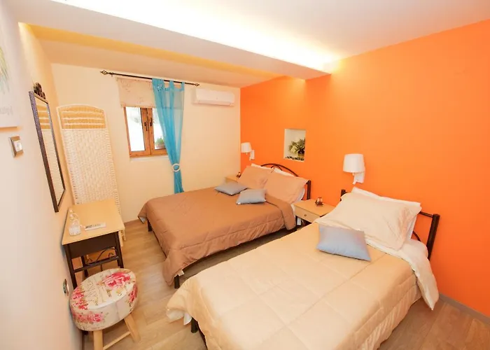 Makrades 2 * Paleokastritsa